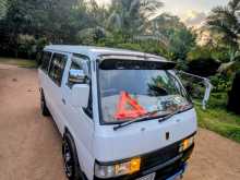 Nissan Caravan 2000 Van