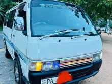 Nissan Caravan 2000 Van