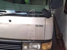 Nissan Caravan 2001 Van