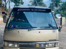Nissan Caravan 2001 Van