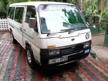 Nissan Caravan 2004 Van