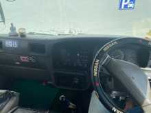Nissan Caravan 2004 Van