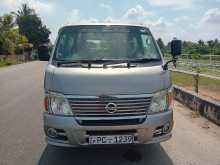 Nissan Caravan 2006 Van