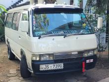 Nissan Caravan 2000 Van