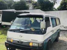 Nissan Caravan 1989 Van