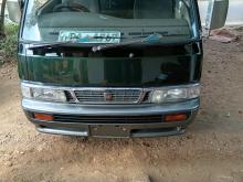 Nissan Caravan 2005 Van