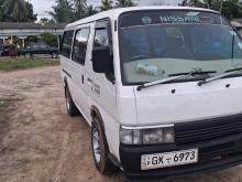Nissan Caravan 2000 Van