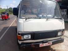 Nissan Caravan 1988 Van