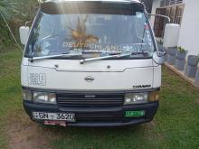 Nissan Caravan 2002 Van