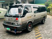 Nissan Caravan 1998 Van