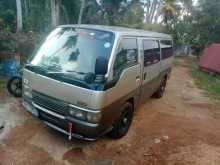 Nissan Caravan 1998 Van