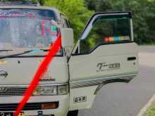Nissan Caravan 1991 Van