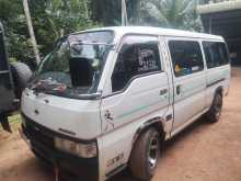 Nissan Caravan 1994 Van
