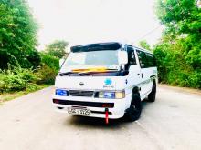 Nissan Caravan 2000 Van