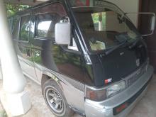Nissan Caravan 1992 Van