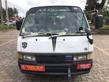 Nissan CARAVAN 1998 Van