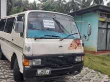 Nissan Caravan 1986 Van