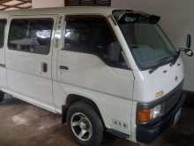 Nissan Caravan 1994 Van