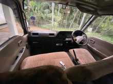 https://riyasewana.com/uploads/nissan-caravan-2220070422413.jpg