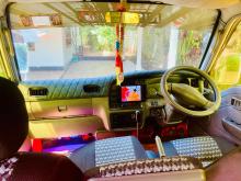 https://riyasewana.com/uploads/nissan-caravan-2221464017625.jpg