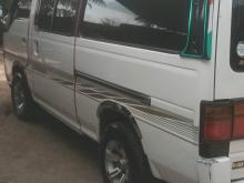 Nissan Caravan 1995 Van