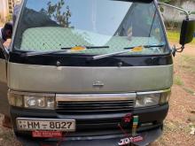 Nissan Caravan 2003 Van