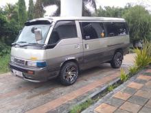 Nissan CARAVAN 1999 Van