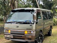 Nissan Caravan 2000 Van