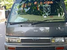 Nissan Caravan 1991 Van
