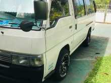 Nissan Caravan 2004 Van