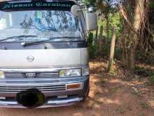 Nissan Caravan 1993 Van