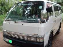 Nissan Caravan 2000 Van
