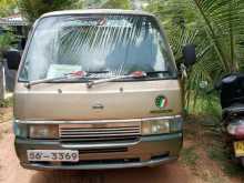 Nissan Caravan 1990 Van