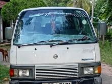 Nissan Caravan 1996 Van