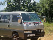 Nissan Caravan 2001 Van