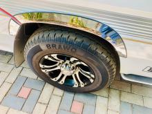 https://riyasewana.com/uploads/nissan-caravan-2519372417964.jpg