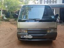 Nissan Caravan 1992 Van