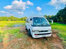 Nissan Caravan 1987 Van