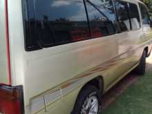 Nissan Caravan 1993 Van