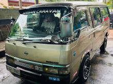 Nissan Caravan 2000 Van