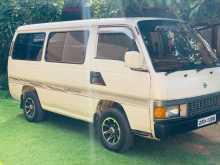Nissan Caravan 1993 Van