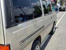 Nissan Caravan 1998 Van