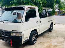 Nissan Caravan 1998 Van