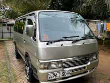 Nissan Caravan 2000 Van