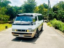 Nissan Caravan 1994 Van