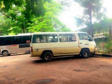 Nissan Caravan 1997 Van