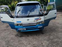 Nissan Caravan 1988 Van