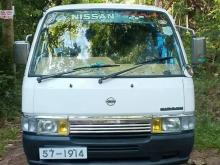 Nissan Caravan 1992 Van