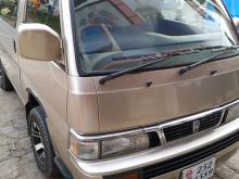 Nissan Caravan 1995 Van