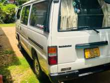 Nissan Caravan 1991 Van